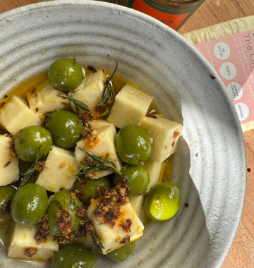 Marinated Paneer & Olives with Tarka